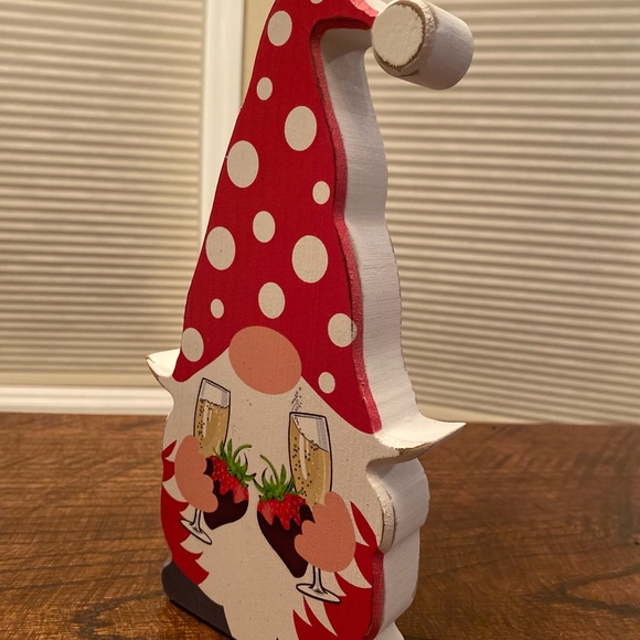 Valentine's Day Gnome Wood Sign, Gnome With Champagne & Chocolate Strawberries - Picture 8 of 12